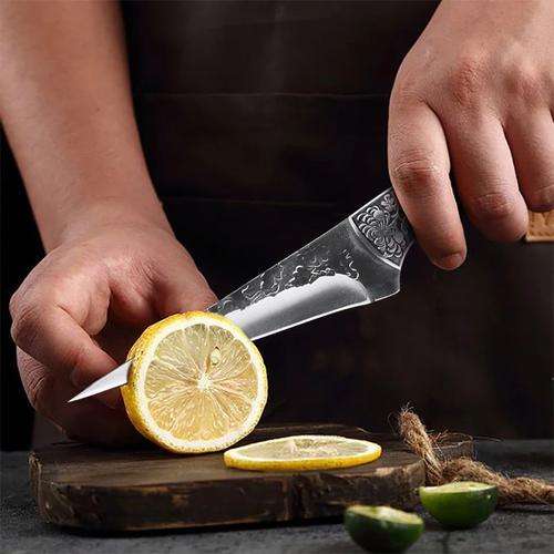 How to Choose a Chef Knife Based on Blade Material_1