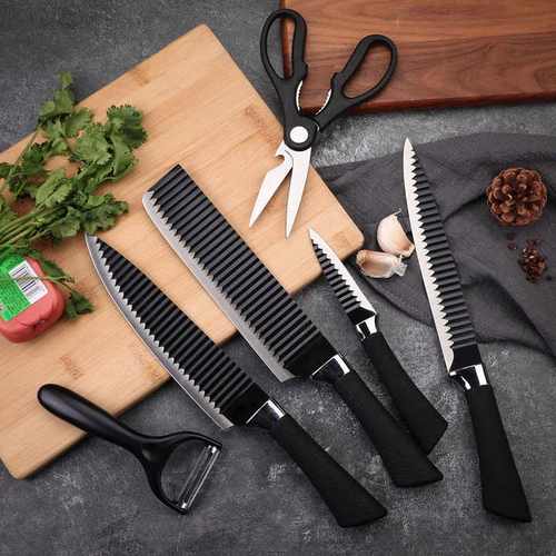 How to Choose a Chef Knife Based on Blade Material_2
