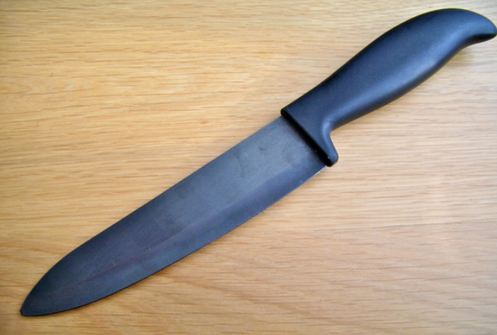 What Are Common Mistakes People Make with Kitchen Knives_3