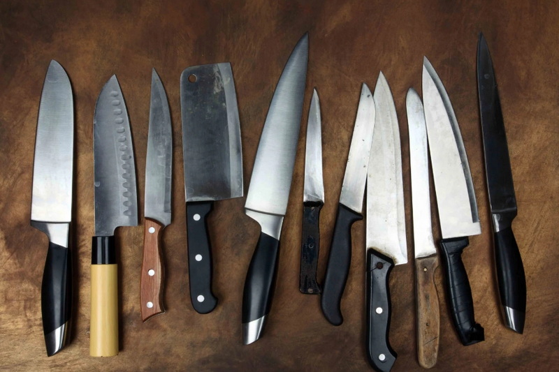 What Are the Key Features to Look for in a Chef Knife_1