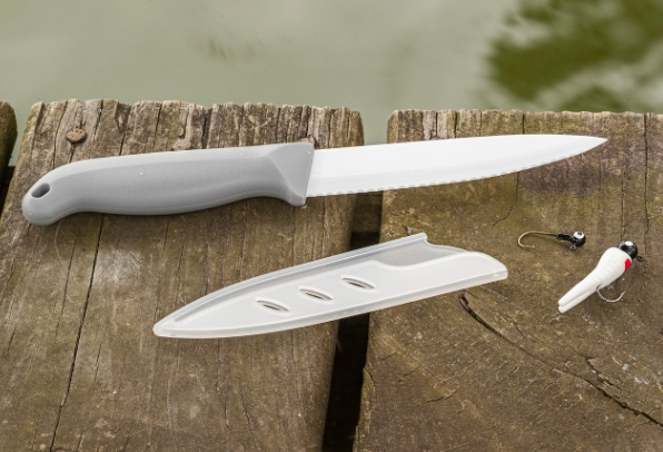 What's the Difference Between Carbon Steel and Stainless Steel Chef Knives_2