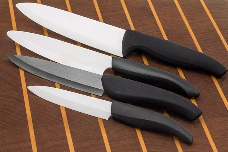 What's the Difference Between a Knife Set with Block and Without_2