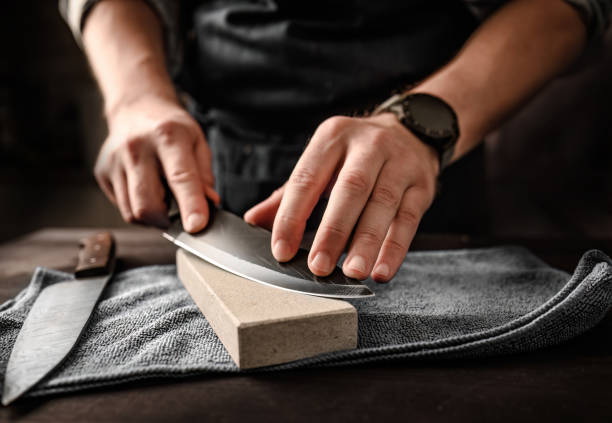 What Are Some Common Signs That A Kitchen Knife Needs Sharpening?
